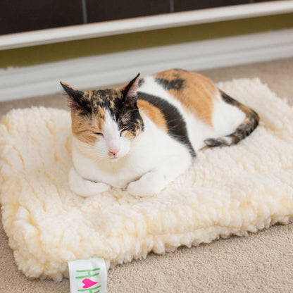Taxs™ Ultra-Dense Fleece Mat Cushion - Washable Seamless Travel Bed for Cats & Dogs